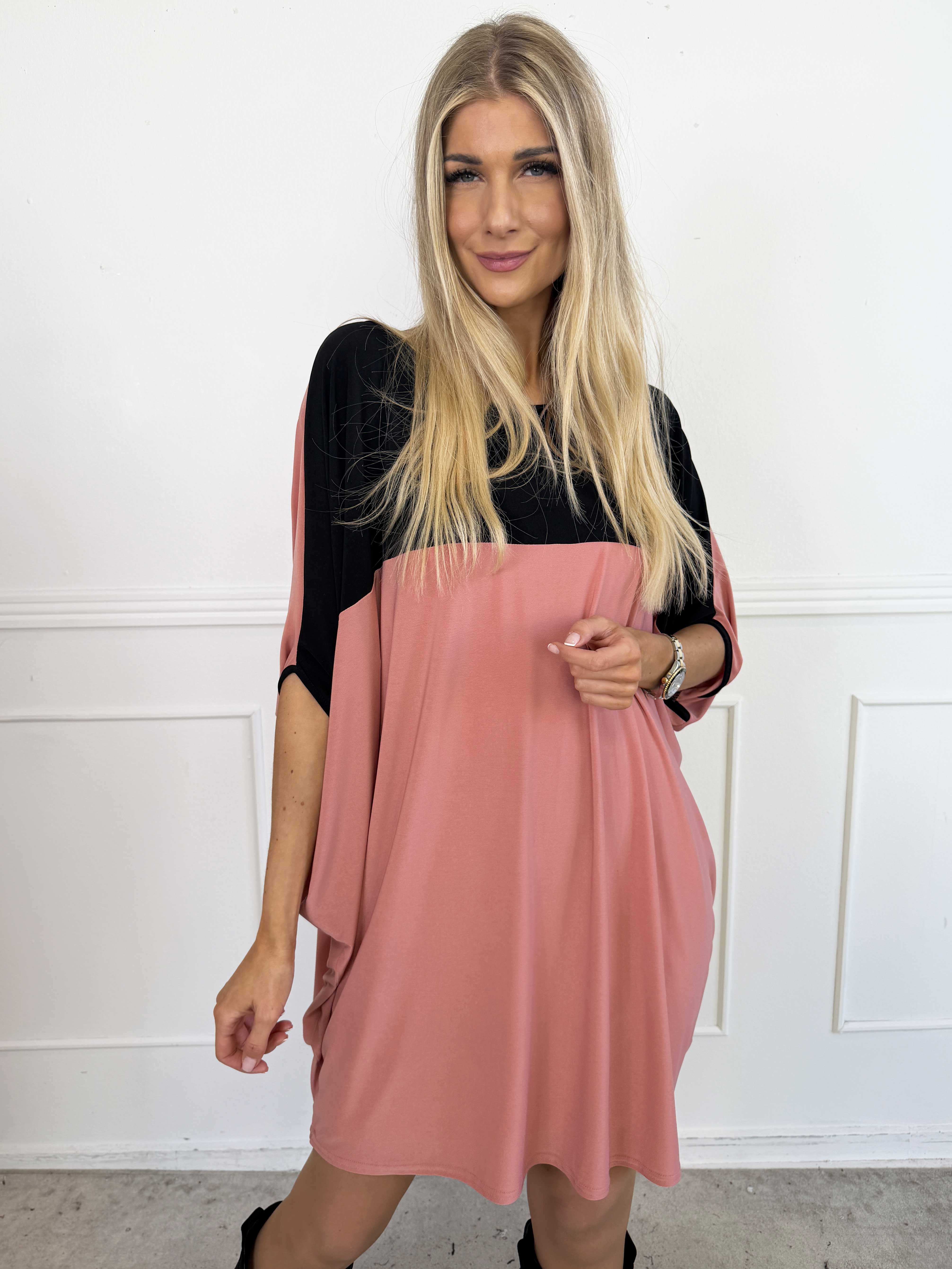 Spencer - Elastisk tofarvet tunikakjole med flagermusærmer